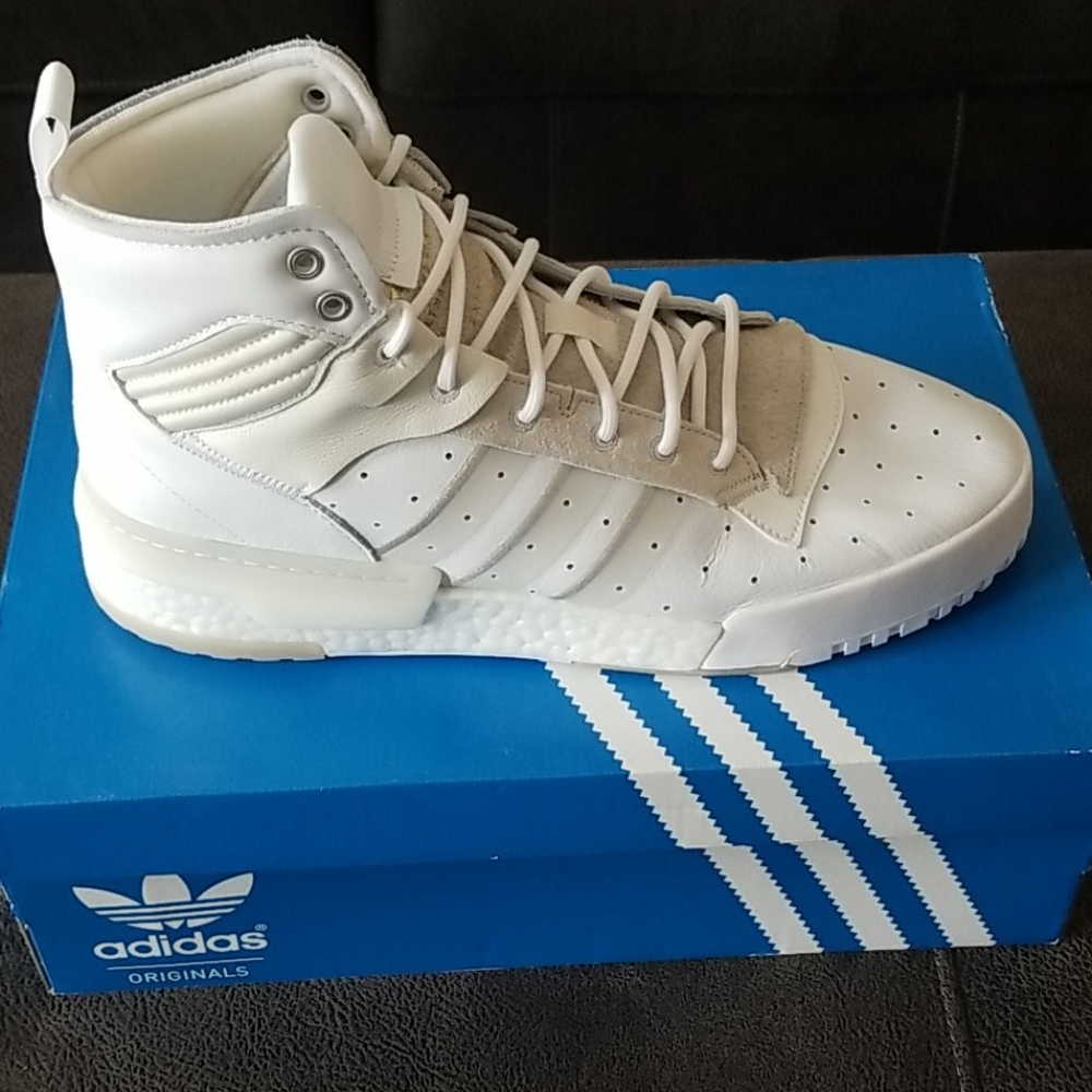Adidas rivalry rm high